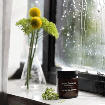 קרם עיניים לעור צעיר